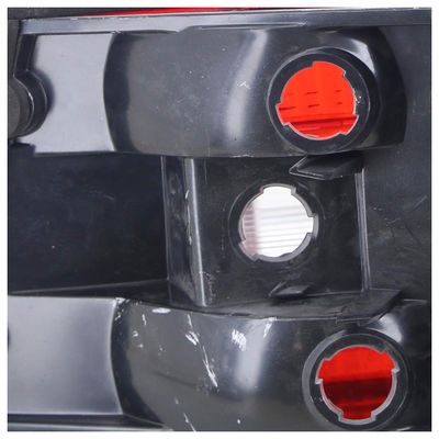 Lanterna-Traseira-Caravan-6