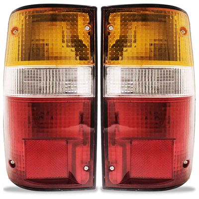 LanternaTraseiraHilux-2