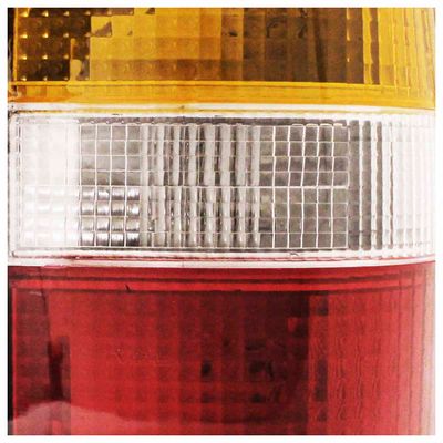 LanternaTraseiraHilux-5