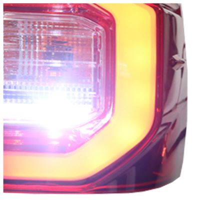 LanternaTraseiraHilux-6