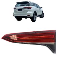 LanternaTraseiraHilux-1