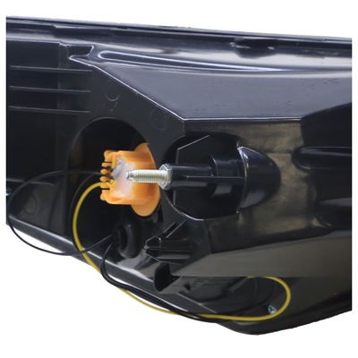 Lanterna-Traseira-Cronos-5