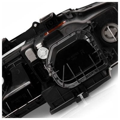 Farol-Principal-Audi-A4-6