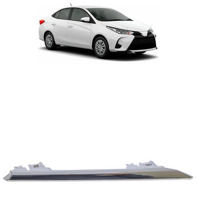 -Friso-da-Grade-Yaris1