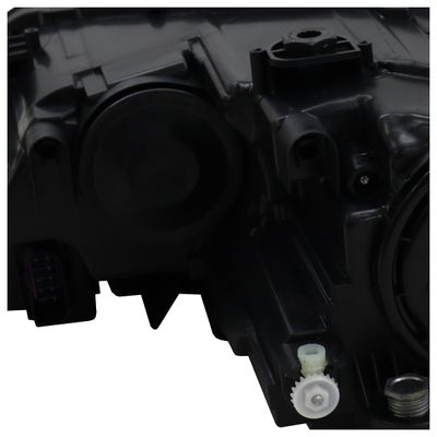 BR123857_6.jpg